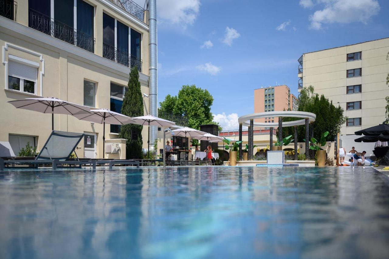 Hotel Aurum Hajduszoboszlo Exterior photo