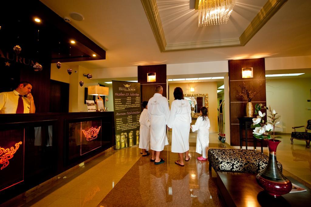 Hotel Aurum Hajduszoboszlo Exterior photo